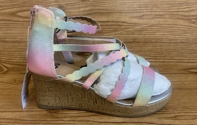 Nuevas sandalias cómodas de cuña con tiras arco iris para niñas talla 6 de primavera Foto 1 de 4