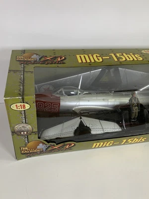 2006 Ultimate Soldier Korea 1:18 MIG-15bis Xtreme Detail XD Russia 21st Century  - Image 1 of 4