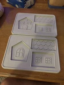 2 Stück PAMPERED CHEF Lebkuchen Plätzchenhaus, graue Silikonformen - Bild 1 von 5
