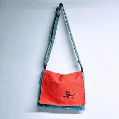 ¿Hecho a mano? Bolso Mensajero Rama Árbol Búho Colorido 13" x 10.5" Pana Azul Rojo Foto 1 de 4