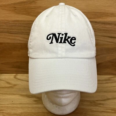 Gorra Nike 1972 blanca bordada ajustable de cuero con correa Heritage86 Foto 1 de 4
