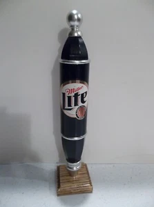 Miller Lite Bierhahngriff Top Zustand ideal für Mancave mit Ständer - Bild 1 von 5