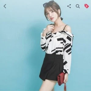 Fashionable Women Girls Patterned Off Shoulder Top NEW - Picture 1 of 3