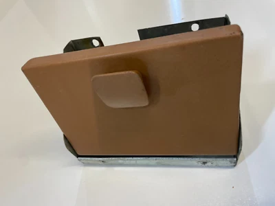 Dodge Truck 1972 1977 1980 montaje de bandeja de cenizas Ram Ramcharger camioneta Powerwagon Foto 1 de 4