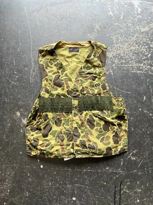 Vintage Redhead Vest Mens Size Small Green Camo Woodland Hunting Shell Pocket - Image 1 of 4