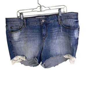 Pantalones Cortos de Denim TORRID para Mujer 20 Plus Elastizados Corte Dobladillo Crudo Encaje Azul Rasgado 3.5" - Imagen 1 de 4