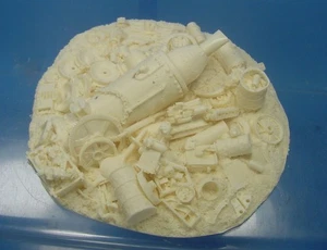 BD O SCALE On3 On30 LOGGING JUNK PILE WITH BOILER RESIN CASTING RUSTY RAIL O-14 - Picture 1 of 2