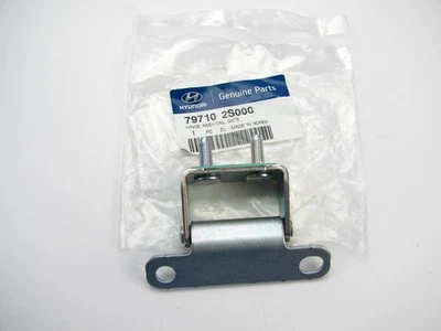 New Genuine Tailgate Hatch Hinge OEM For 2010-2015 Hyundai Tucson 797102S000 - Image 1 of 3