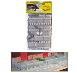 Knightwing PM500 Sicherheitszaun & Tore (Doppelpack) Spurweite OO Kit - Bild 1 von 1