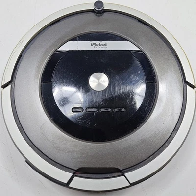 iRobot Roomba 870 Aspirapolvere - Non Funzionante, Per Pezzi - Immagine 1 di 4