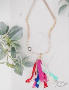 COLLAR CORREA AJUSTABLE BORLA OBJETIVOS CON BORLA MULTICOLOR Collar, Nuevo - Imagen 1 de 1