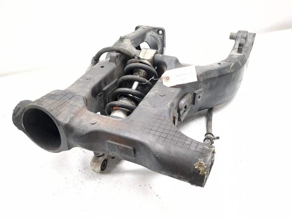 09-20 Yamaha Vmax 1700 VMX17 Swingarm & Rear Shock Swingarm - Image 1 of 4