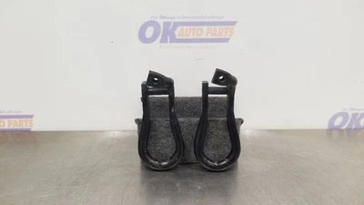 12 GMC SIERRA DENALI 2500 CONJUNTO DE GANCHO DE REBOQUE DIANTEIRO PAR PRETO - Imagem 1 de 4