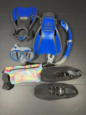 Bolsa Aqua Lung con máscara US Diver, snorkle y lote de aletas talla S/M Foto 1 de 3