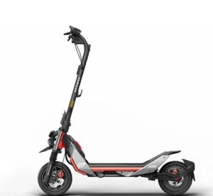 Segway ZT3 Pro Electric Kick Scooter 24.9 mph Top Speed, 43.5 Miles Max. Range - Picture 1 of 11