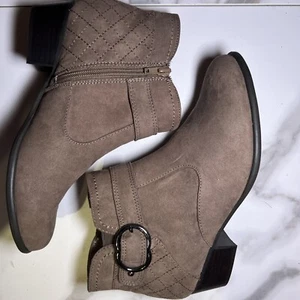 Unisa Women's Booties Brown Size 8 W - Worn Once! - Picture 1 of 5