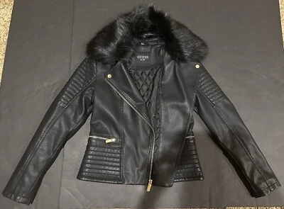 Chaqueta de cuero Guess con cuello de piel (pequeña) Foto 1 de 4