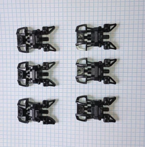 6 pieces Bionicle Lego 87791 Black Foot Feet with Axle Connector WYSIWYG, 6 pcs - Picture 1 of 24