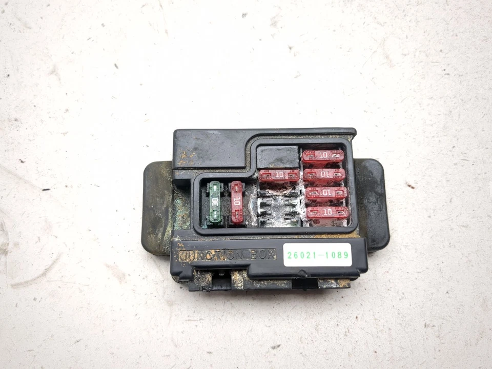 02 Kawasaki Vulcan 1500 Classic VN1500 caja de conexiones de fusibles 26021-1089 Foto 1 de 4