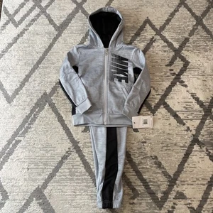 Nike 2 Piece Hooded Sweat Suit. Boys 4 Gray/Black New - Picture 1 of 8