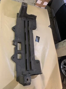 PANEL DE MOLDURA CUBIERTA PARACHOQUES RADIADOR INFERIOR HONDA S2000 AP1 AP2 DEBAJO BANDEJA PLÁSTICOS - Imagen 1 de 1