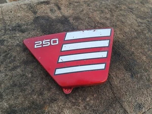 YAMAHA XS250 XS400 XS 250 400 RIGHT SIDE PANEL FAIRING TRIM COVER COWL 4 - Picture 1 of 7