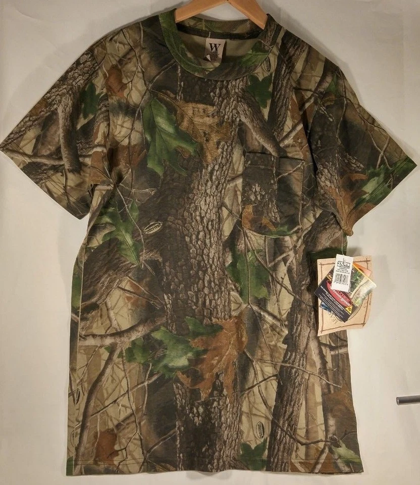 Walls Short Sleeve Realtree Hardwoods Green Camo Pocket T-Shirt Cotton Men Small - Image 1 of 4