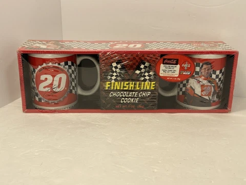 Nascar Coca-Cola Souvenir Set #20, Tony Stewart, 2 Mugs/Cookie Cover
