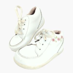 Stride Rite Emilia Size 5.5W White Leather Baby Walking Shoes Sneakers