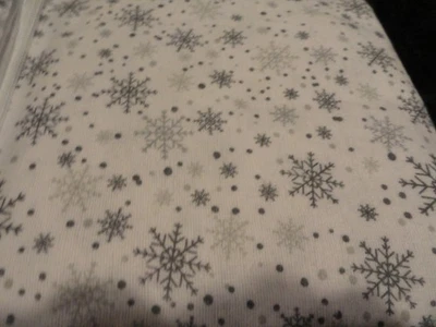 2 fundas de almohada estándar de franela a cuadros blanco gris plata COPOS DE NIEVE aspecto de invierno Foto 1 de 3