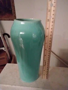 Beautiful Jade Colored Ceramic Vase - Picture 1 of 7
