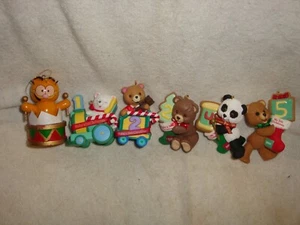 6 COLLECTIBLE HALLMARK CHRISTMAS ORNAMENTS 011 - Picture 1 of 1