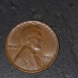 1953 no mint wheat penny and good condition not great very beautiful p*** - Picture 1 of 2