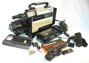 Panasonic OmniMovie Model PV-200D VHS Camcorder Outfit ~ Parts, Repair or Use? - Picture 1 of 11