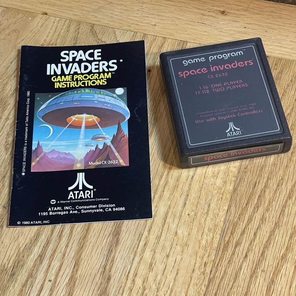 Space Invaders Atari 2600 Cartridge CX-2632 Game and Manual - Image 1 of 4