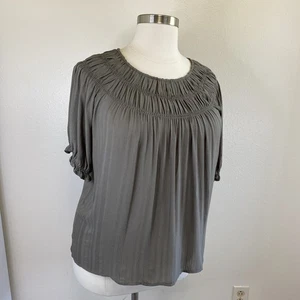 Maurice’s olivgrünes leichtes Bauerntop. Brust mit Rüschen. Landhausärmel. 2X - Bild 1 von 6