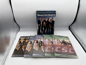 SPORTS NIGHT COMPLETE SERIES 10TH ANNIVERSARY DVD BOX SET W/ BOOKLET  - Bild 1 von 8