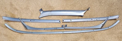 Oldsmobile Delta 88 Jetstar 1964 1963 pilar moldura de parabrisas Foto 1 de 4