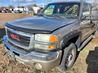 Speedometer Cluster US ID 15135669 Fits 03-05 AVALANCHE 2500 1203114 - Image 1 of 4