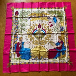 Hermes Scarf French Revolution Carre 90 Silk m1_1124 - Picture 1 of 4