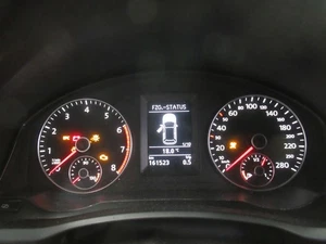 VW Scirocco 3 III 13 08-14 Tacho Kombiinstrument 5K0953521 1K8920873 - Picture 1 of 7
