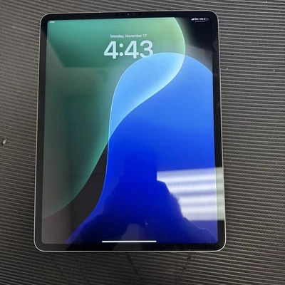 Apple iPad Pro 12.9” 6th Gen(2022) 256gb WiFi+cellular Great Condition - Image 1 of 4