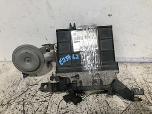 Volkswagen BORA ECU 1J V5 2.3 Auto Petrol 12/99-12/05 09A927 BG - Picture 1 of 6