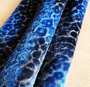 Designers Guild Fabric Velvet Zannachi Cobalt Leopard F2029/03 - Picture 1 of 2