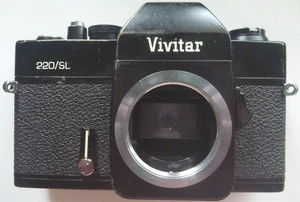 Vivitar 220/SL schwarz Kameragehäuse M42 Mount. Kommt mit Akku. Made in Japan. - Bild 1 von 10
