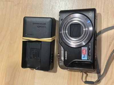 Casio EX-H10 12.1MP Digital Camera - Black - Image 1 of 2