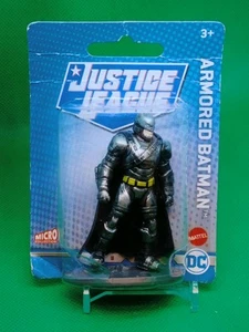 DC Justice League Armored Batman (2021) Mattel Micro Collection Mini Figure NEW - Picture 1 of 2