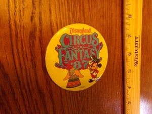 Disneyland Circus Fantasy Vintage 1987 Pinback Pin Button - Bild 1 von 2