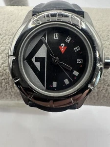 Guess Vintage Womens Watch 1989 New Battery Rubber Band 30MM 7.5" X - Picture 1 of 9