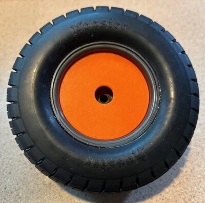 Wheel Covers for the NEW "Traxxas Modified" by RacinDots - Image 1 of 4